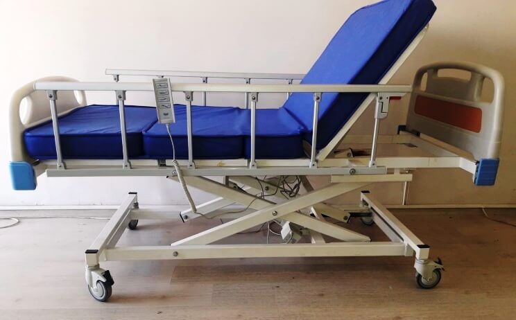 3 motorlu hasta yatağı